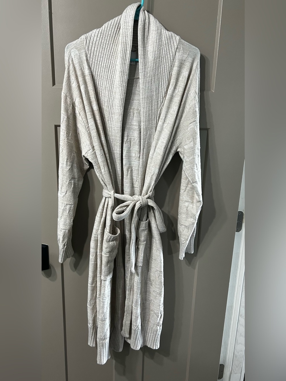 Disney Princess Sweater Robe Cardigan Shimmery gold Beige Knit Crowns